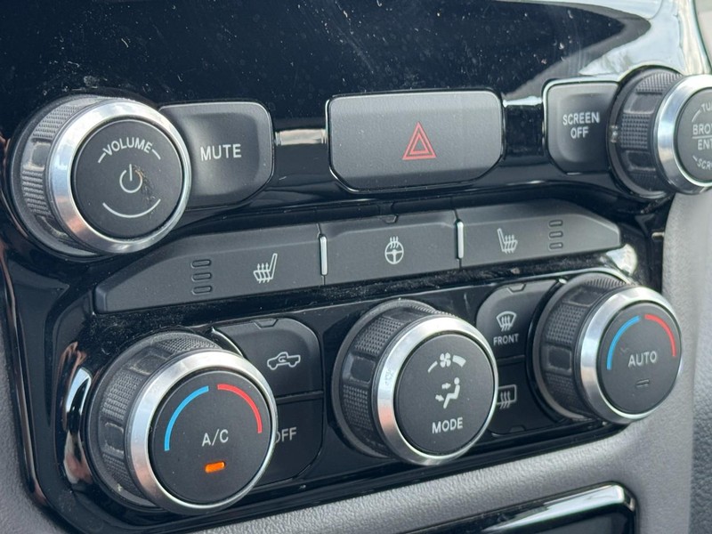 Ram 1500 Vehicle Image 19