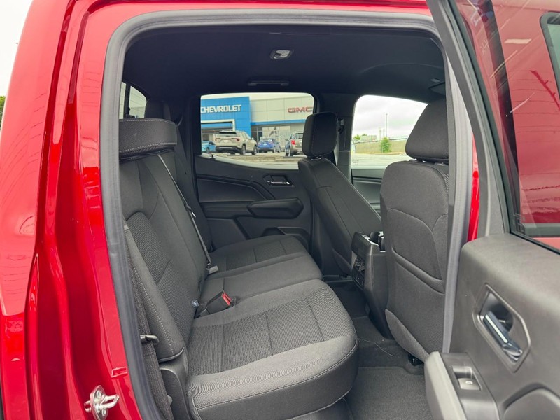 Chevrolet Colorado Vehicle Image 06