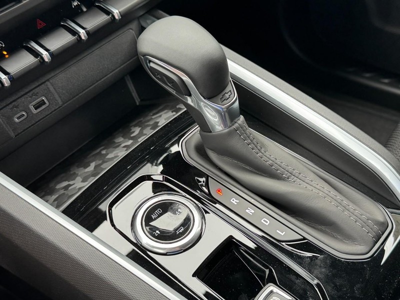 Chevrolet Colorado Vehicle Image 13