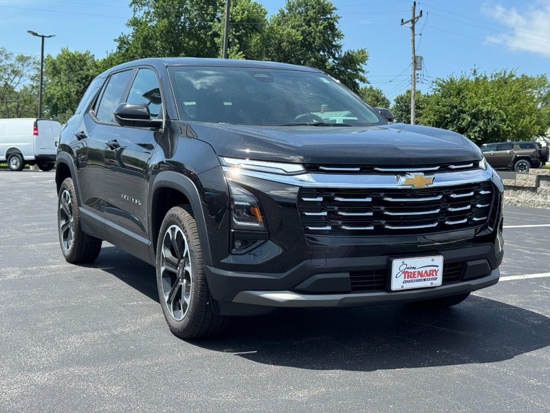 Chevrolet Equinox Vehicle Image 02