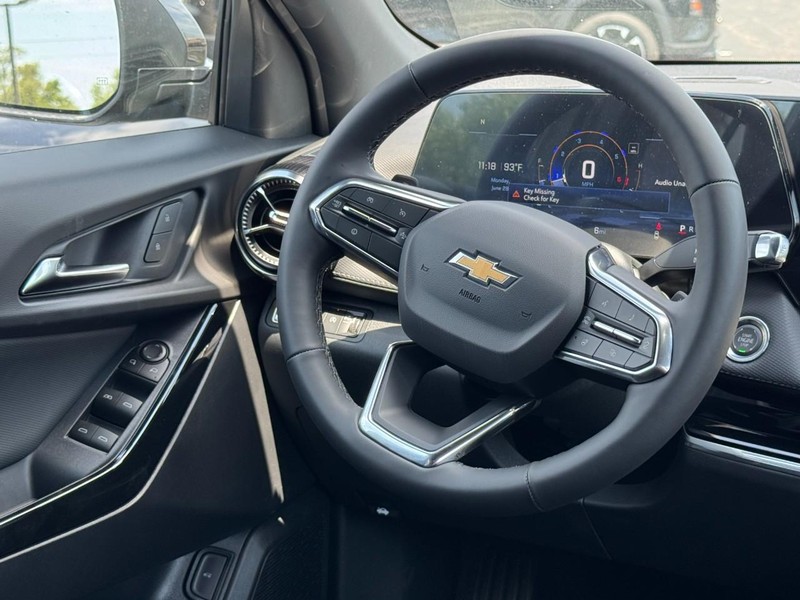 Chevrolet Equinox Vehicle Image 08