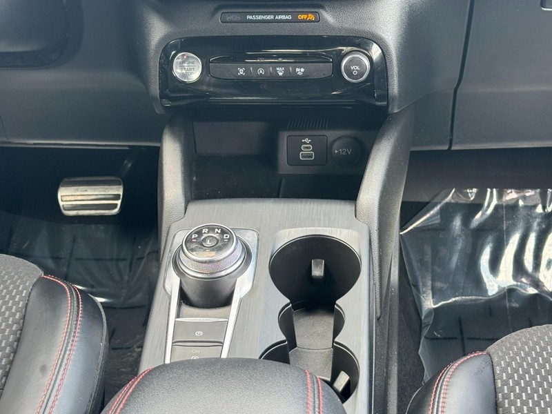 Ford Escape Vehicle Image 14