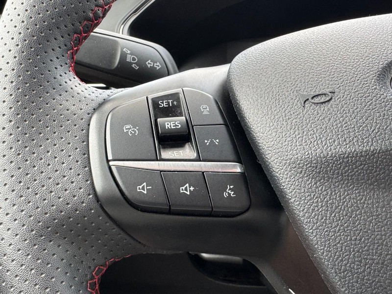 Ford Escape Vehicle Image 16