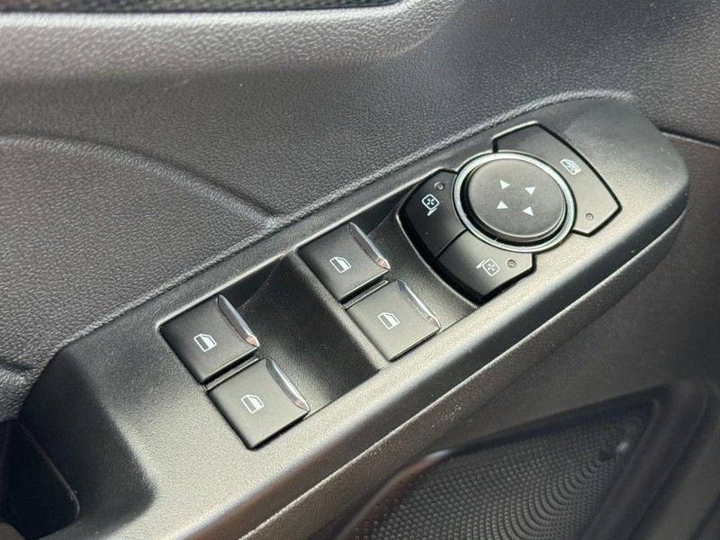 Ford Escape Vehicle Image 21