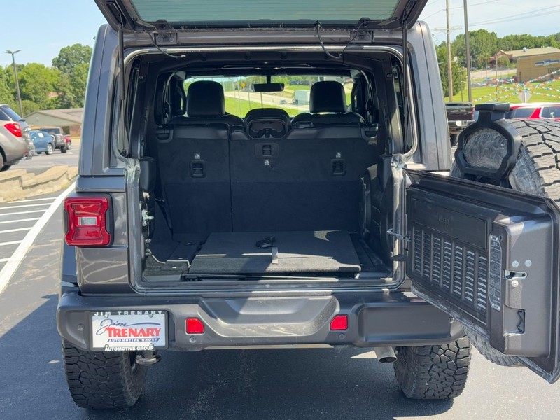 Jeep Wrangler Unlimited Vehicle Image 05