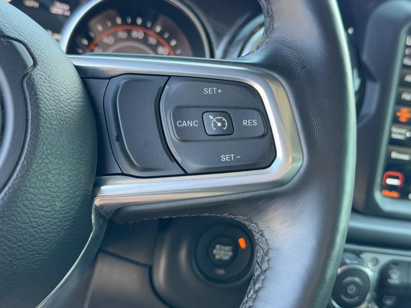 Jeep Wrangler Unlimited Vehicle Image 18