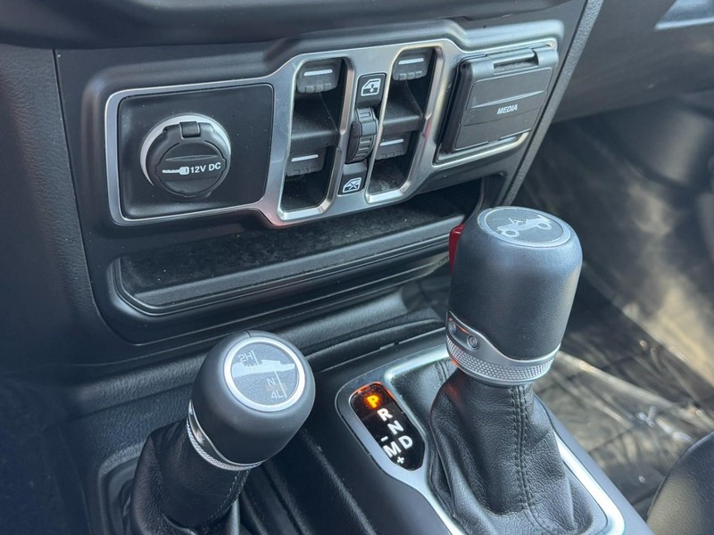 Jeep Wrangler Unlimited Vehicle Image 20