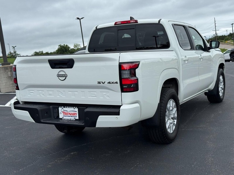 Nissan Frontier Vehicle Image 03