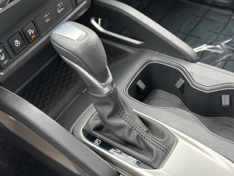 Nissan Frontier Vehicle Image 19