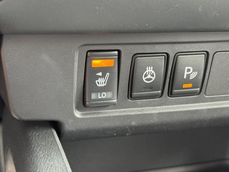 Nissan Frontier Vehicle Image 20