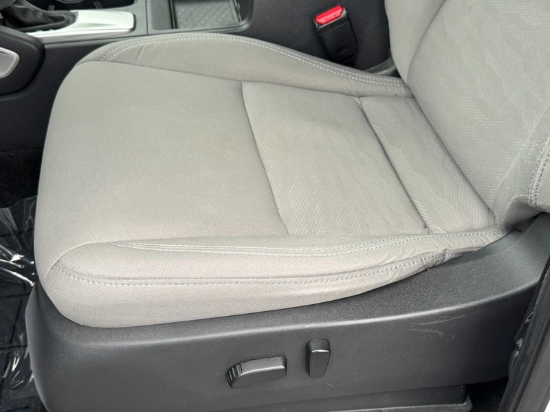 Nissan Frontier Vehicle Image 23