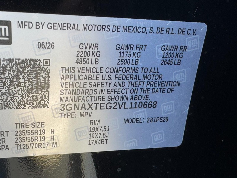 Chevrolet Equinox Vehicle Image 16