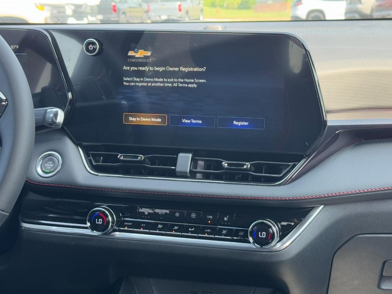 Chevrolet Equinox Vehicle Image 09