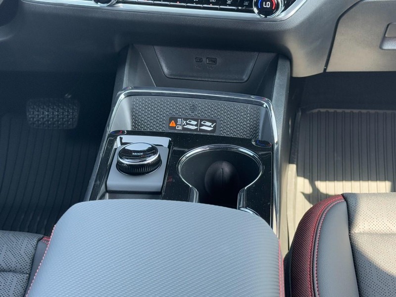 Chevrolet Equinox Vehicle Image 10