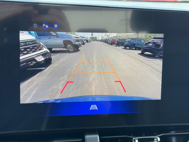 Chevrolet Equinox Vehicle Image 14