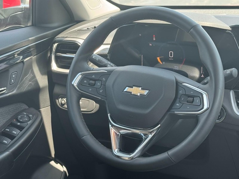 Chevrolet TrailBlazer Vehicle Image 08