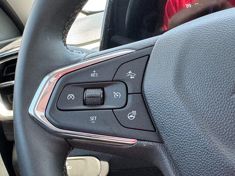 Chevrolet TrailBlazer Vehicle Image 11