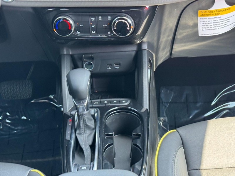 Chevrolet TrailBlazer Vehicle Image 10