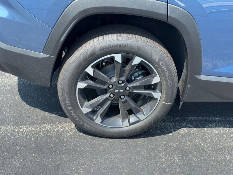 Chevrolet Equinox Vehicle Image 05