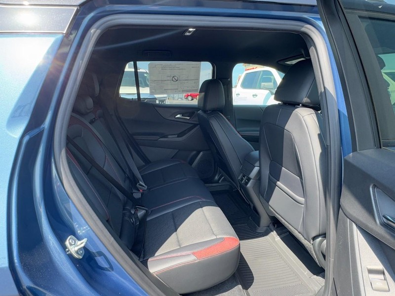 Chevrolet Equinox Vehicle Image 06