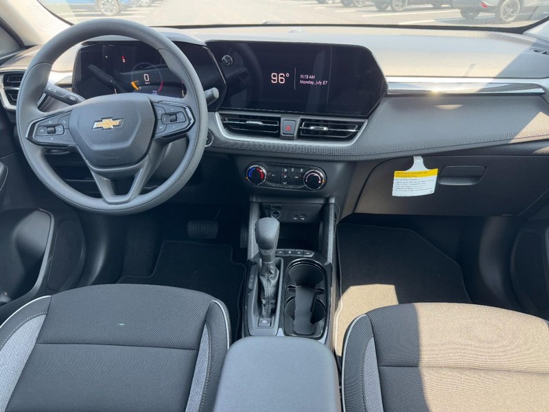 Chevrolet TrailBlazer Vehicle Image 07