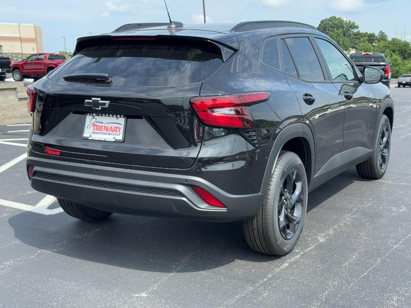 Chevrolet Trax Vehicle Image 04
