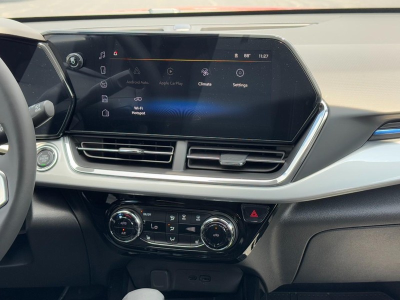 Chevrolet Trax Vehicle Image 09