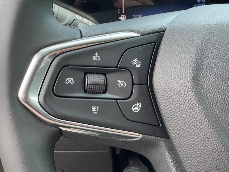 Chevrolet Trax Vehicle Image 11