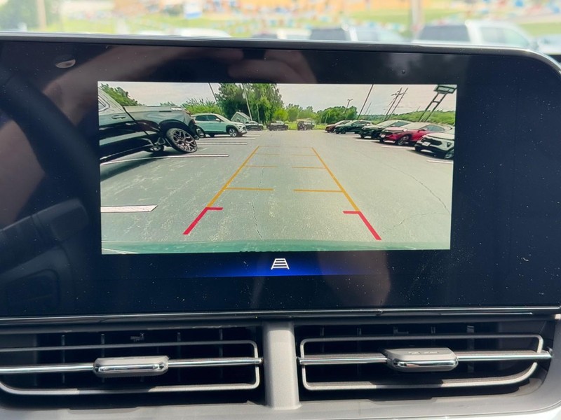Chevrolet Trax Vehicle Image 14