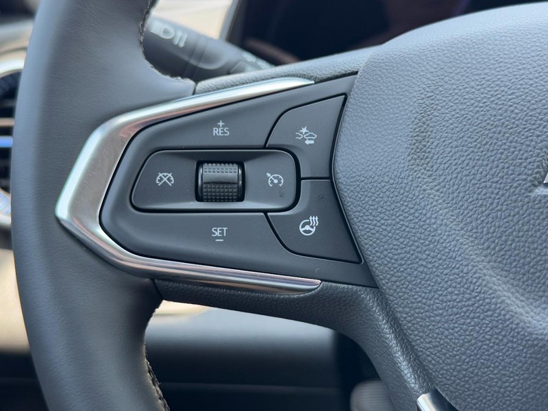 Chevrolet Trax Vehicle Image 11