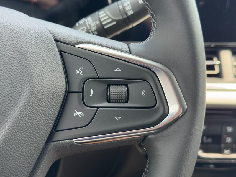 Chevrolet Trax Vehicle Image 12