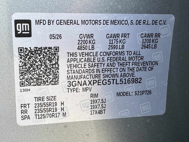 Chevrolet Equinox Vehicle Image 16