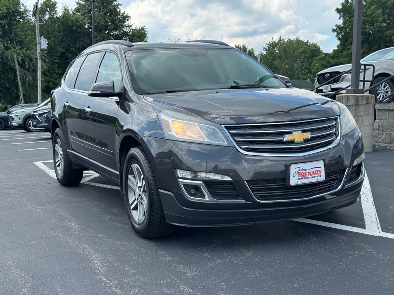 Chevrolet Traverse Vehicle Image 02