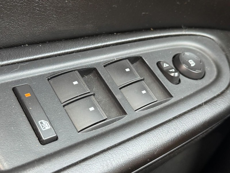 Chevrolet Traverse Vehicle Image 21