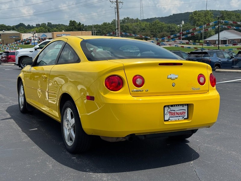 Chevrolet Cobalt Vehicle Image 06