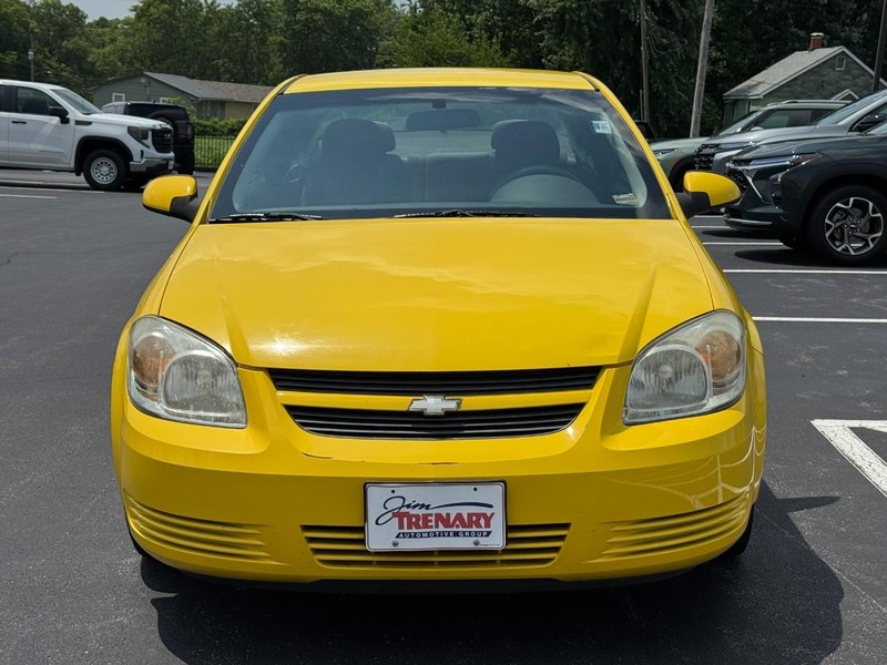 Chevrolet Cobalt Vehicle Image 09