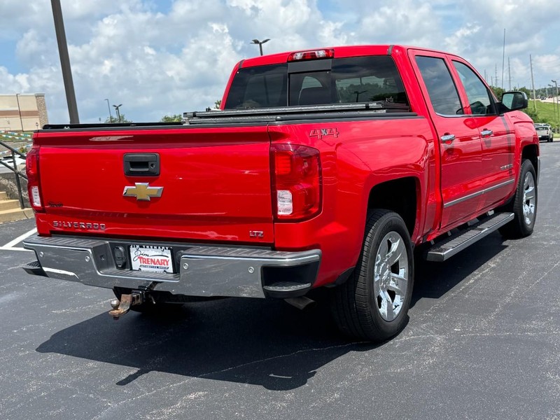 Chevrolet Silverado 1500 Vehicle Full-screen Gallery Image 03