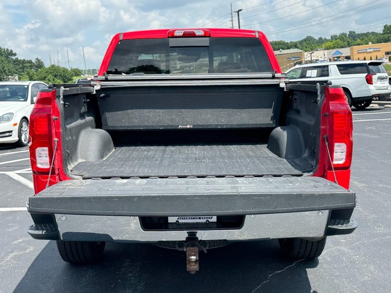 Chevrolet Silverado 1500 Vehicle Full-screen Gallery Image 05