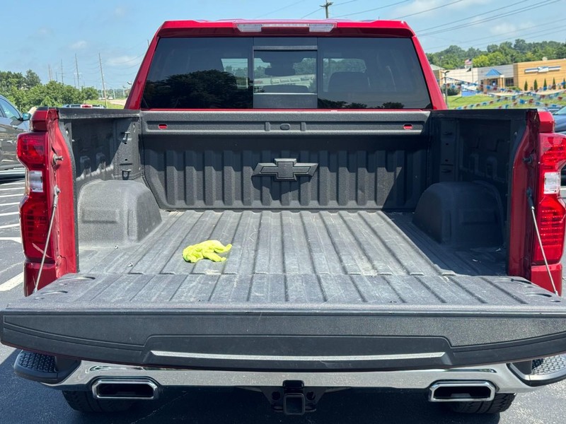 Chevrolet Silverado 1500 Vehicle Image 04