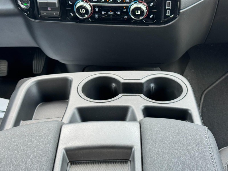 GMC Sierra 2500HD Vehicle Image 10