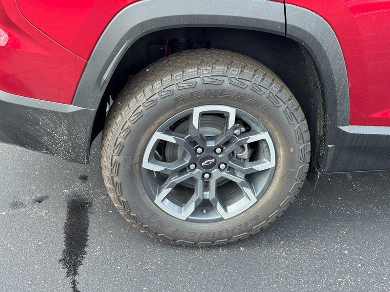 Chevrolet Equinox Vehicle Image 05