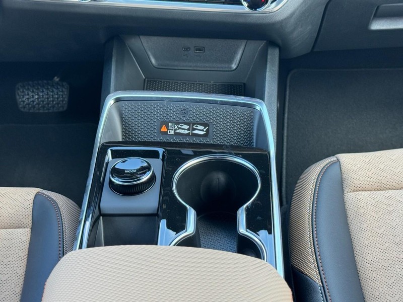 Chevrolet Equinox Vehicle Image 10