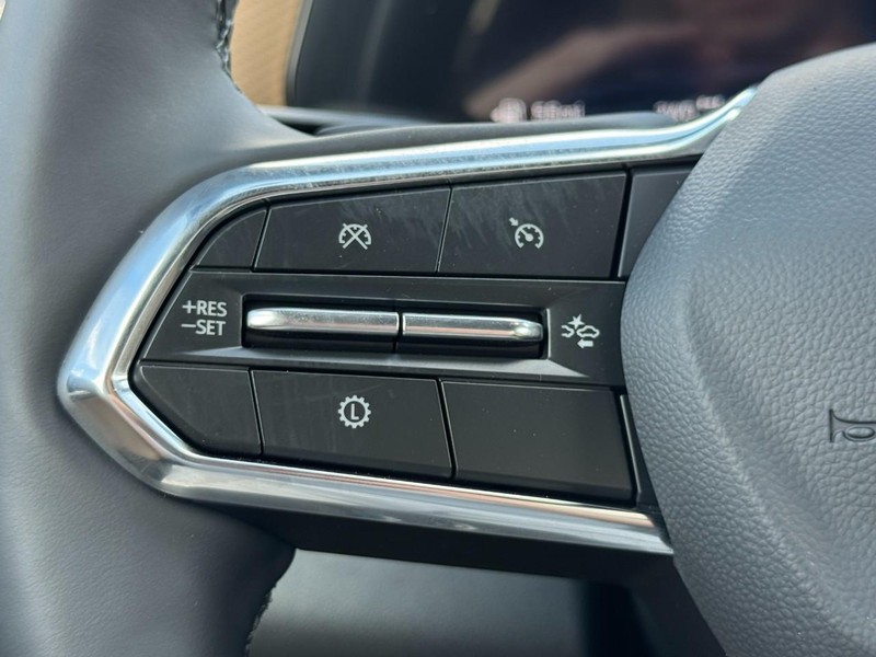 Chevrolet Equinox Vehicle Image 11