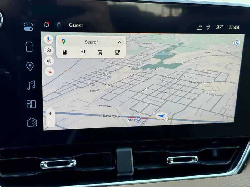 Chevrolet Equinox Vehicle Image 15