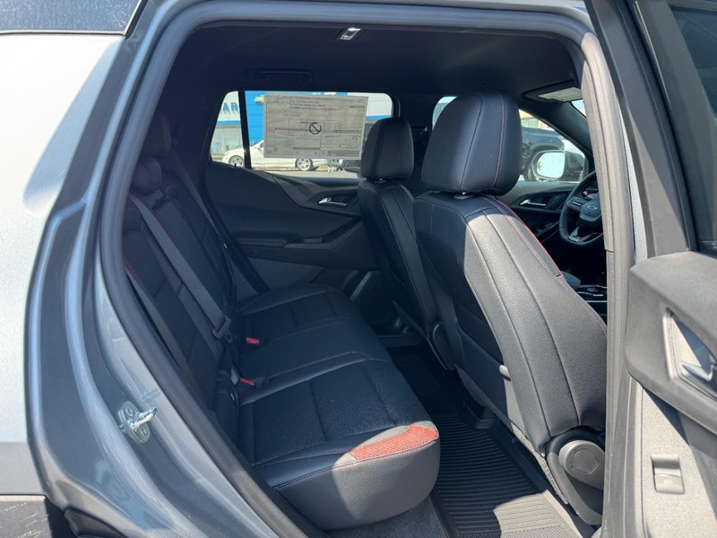 Chevrolet Equinox Vehicle Image 06