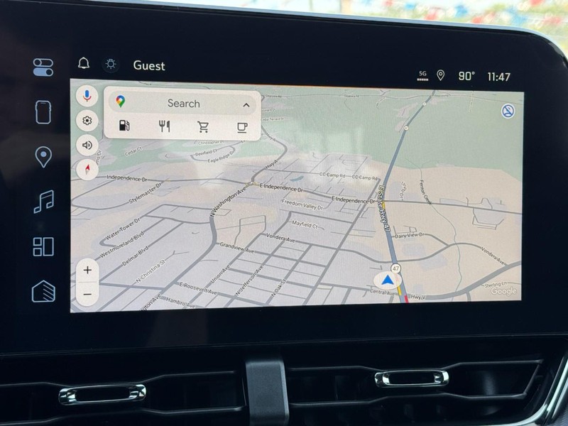 Chevrolet Equinox Vehicle Image 14