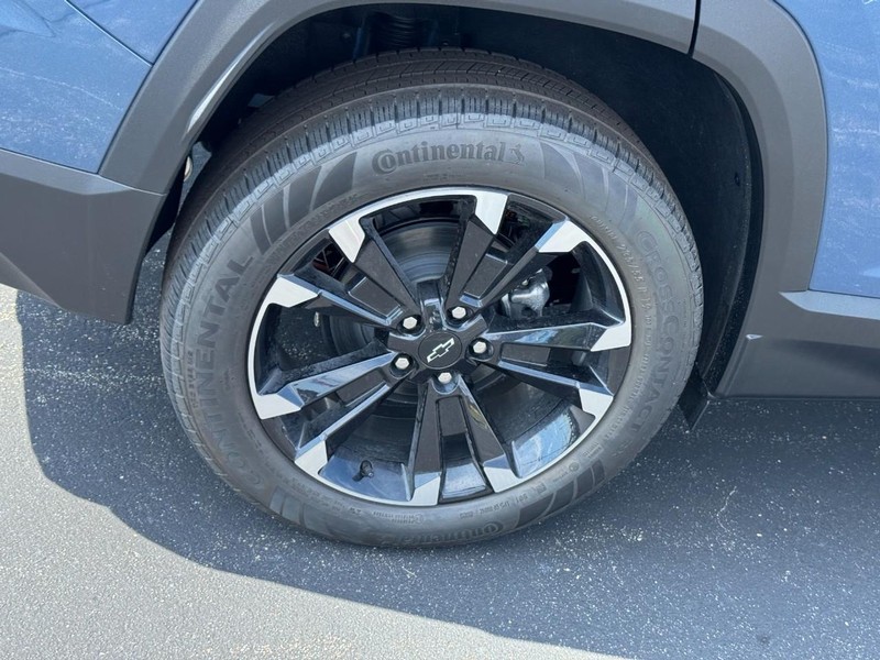 Chevrolet Equinox Vehicle Image 05