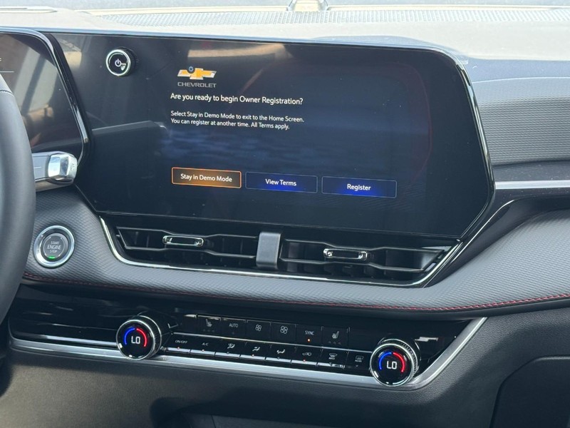 Chevrolet Equinox Vehicle Image 09