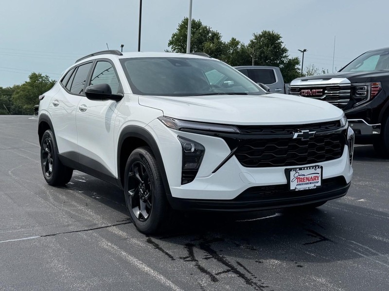 Chevrolet Trax Vehicle Image 02