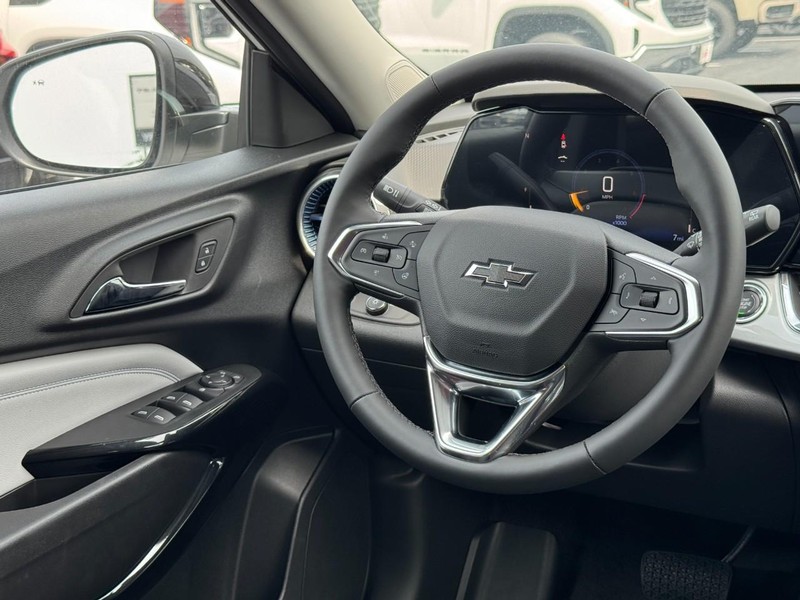 Chevrolet Trax Vehicle Image 08